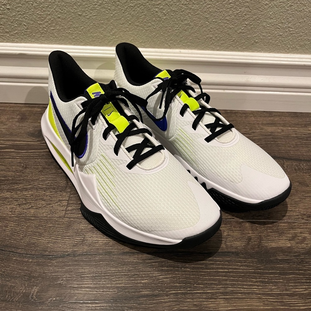 Nike Precision V Sz11M